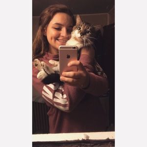 Meet your Posher, Hailey