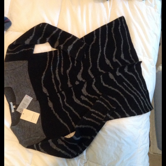 Gorgeous Italian Sweater! - Picture 4 of 4