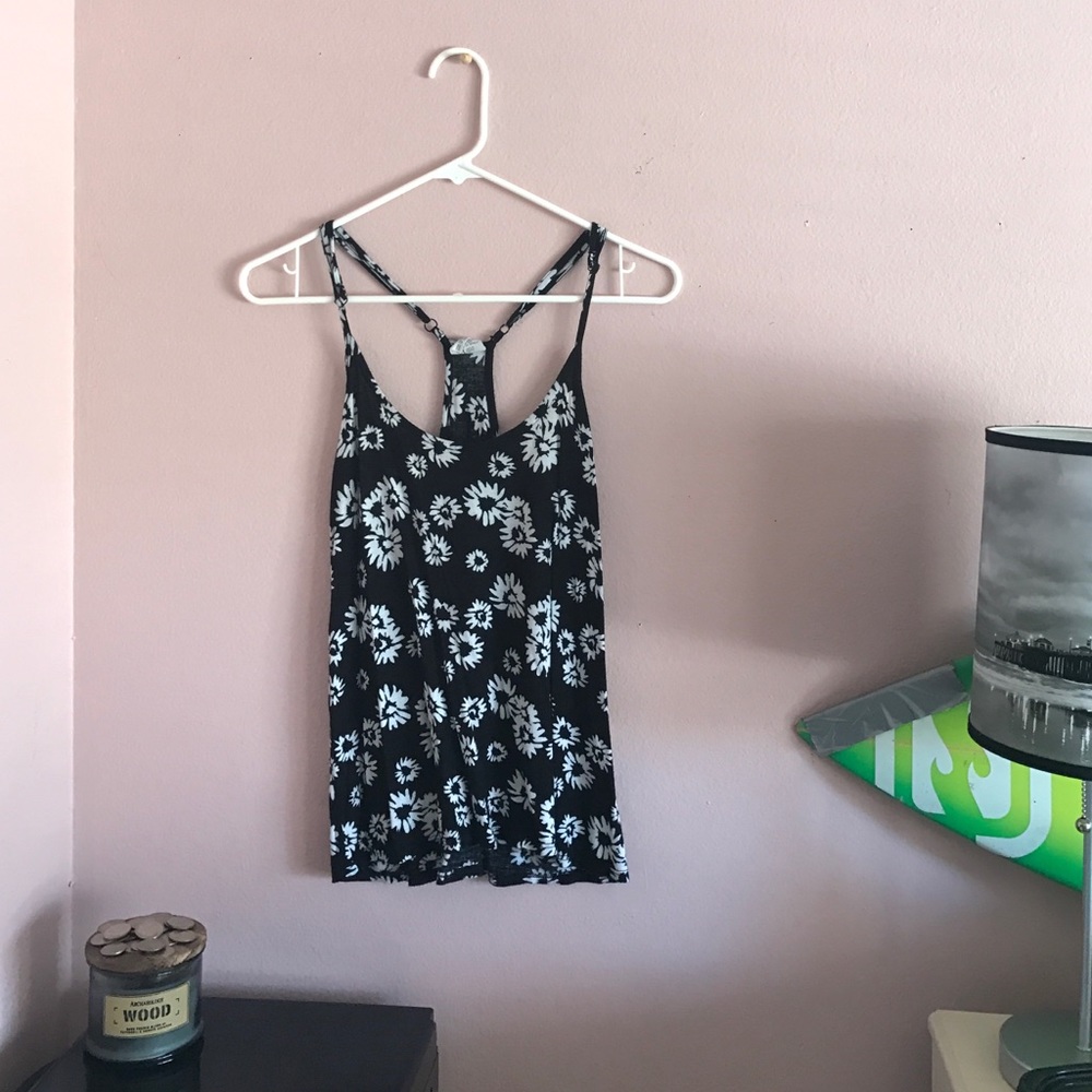🌼Racer Back Daisy Tank 🌼