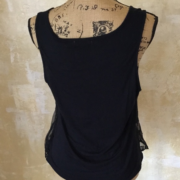 Very cute black tank - Picture 2 of 3