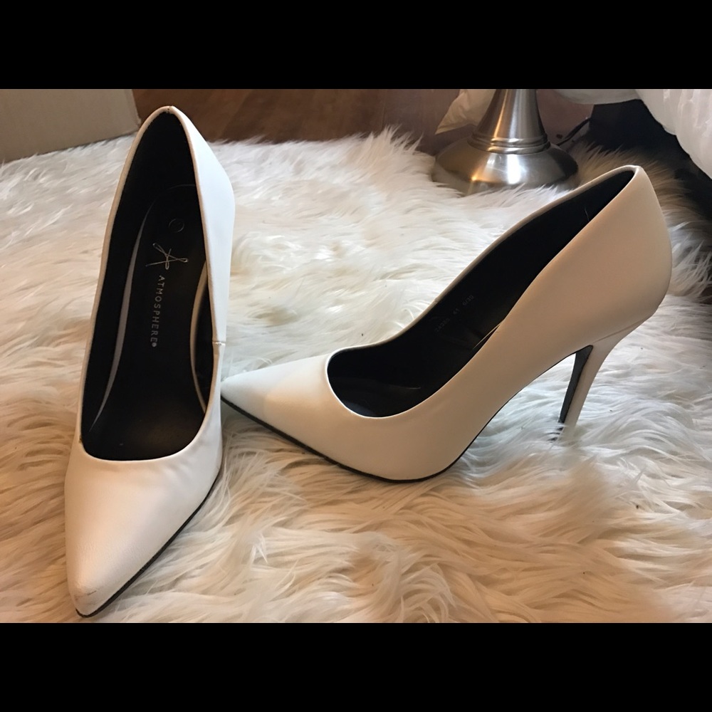 Heels - Picture 2 of 4