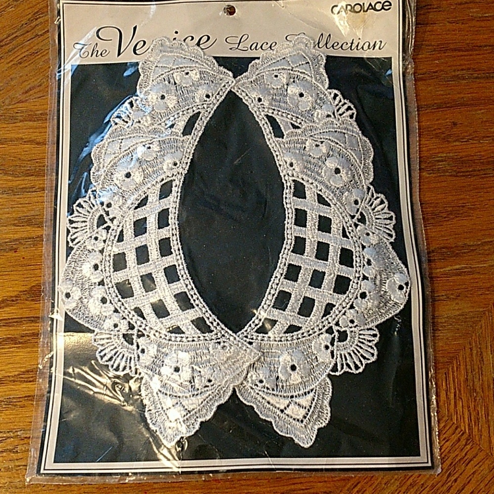 NO MORE BORING NECKLINE