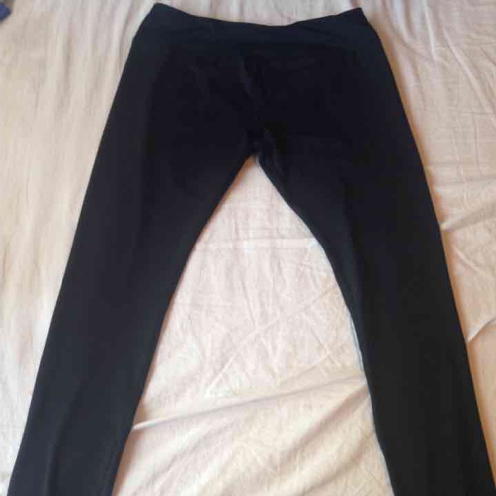 🌸 Garage Black Workout Tights 🌸