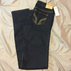 Dark wash Hollister skinny jeans