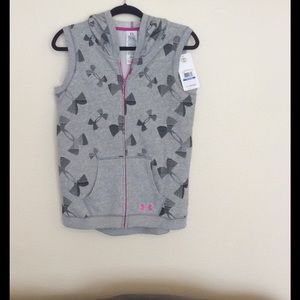 Grey Under Armour Full Zip Vest with hood Size XL