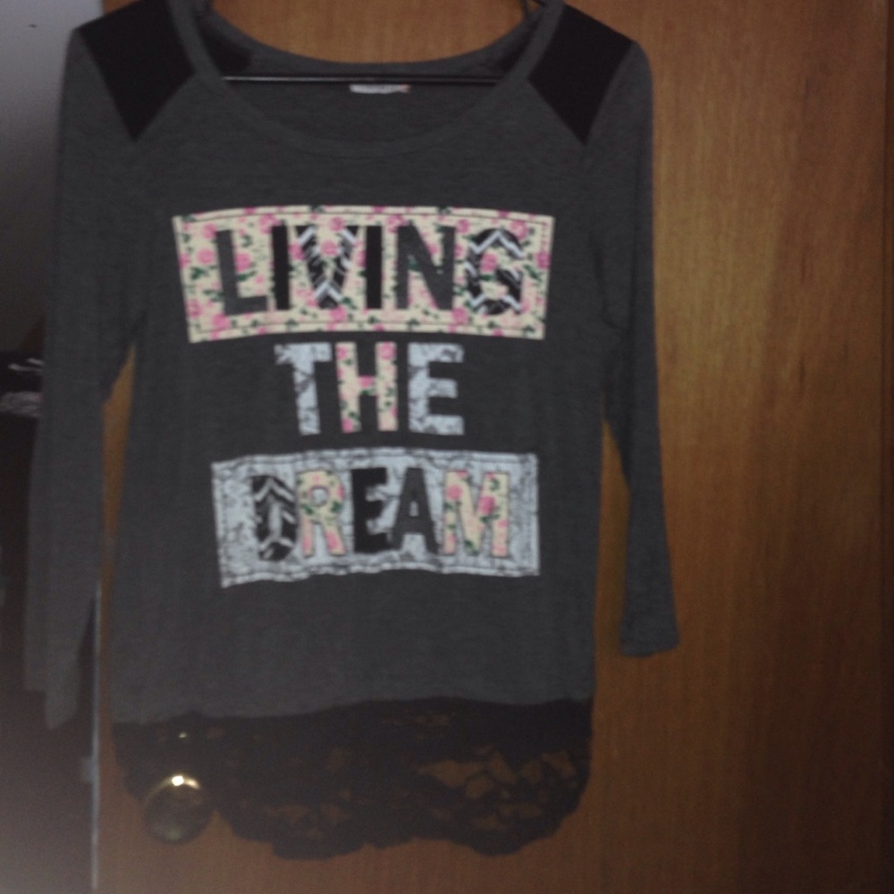 size small long sleeve shirt