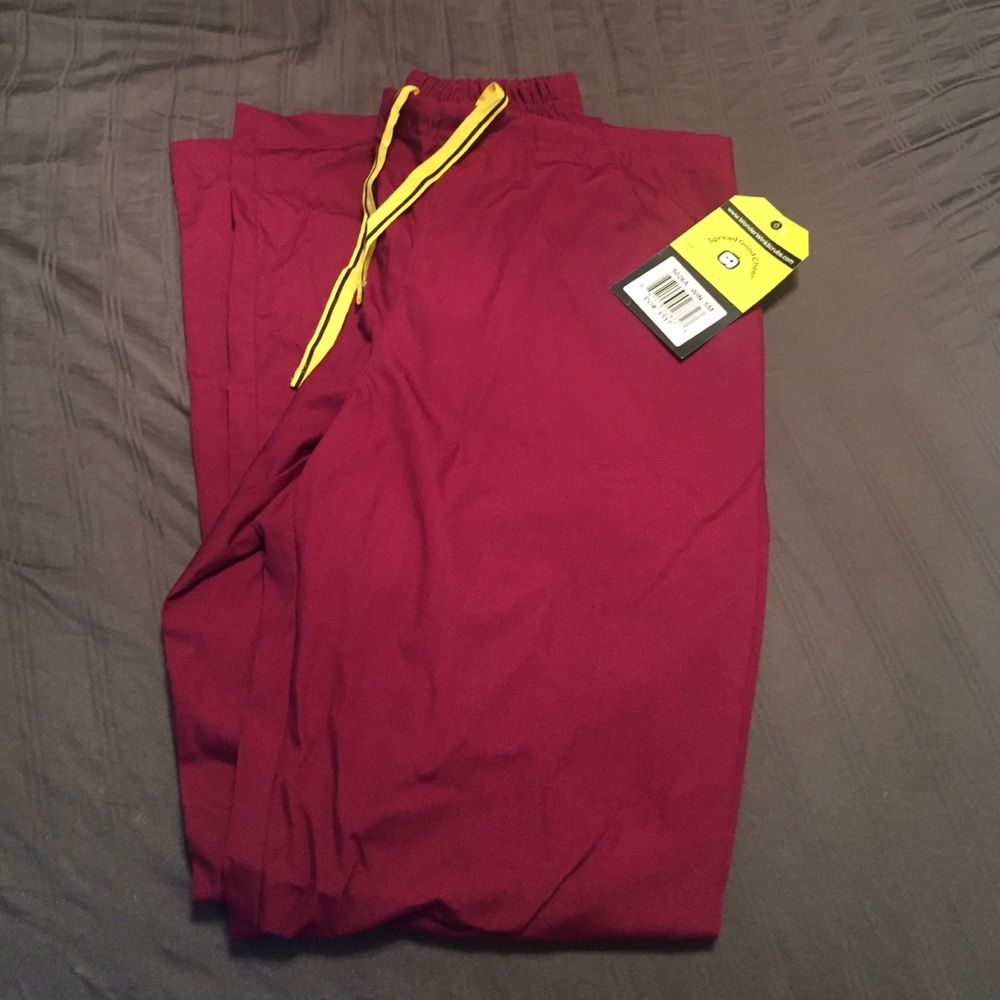 Wonder wink scrub pants