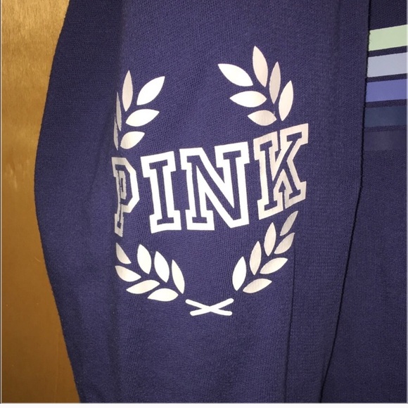 [SOLD ON MERCARI] PINK VICTORIAS SECRET SWEATSHIRT - Picture 2 of 2