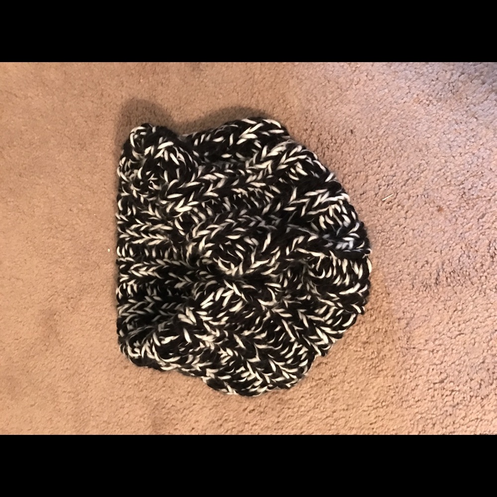 ☀️H&M Chunky Scarf