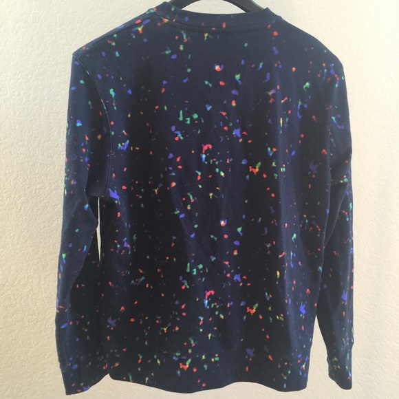 Leaving the country - Picture 2 of 2