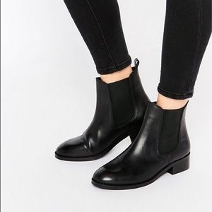 ASOS Black leather chelsea boots 7.5