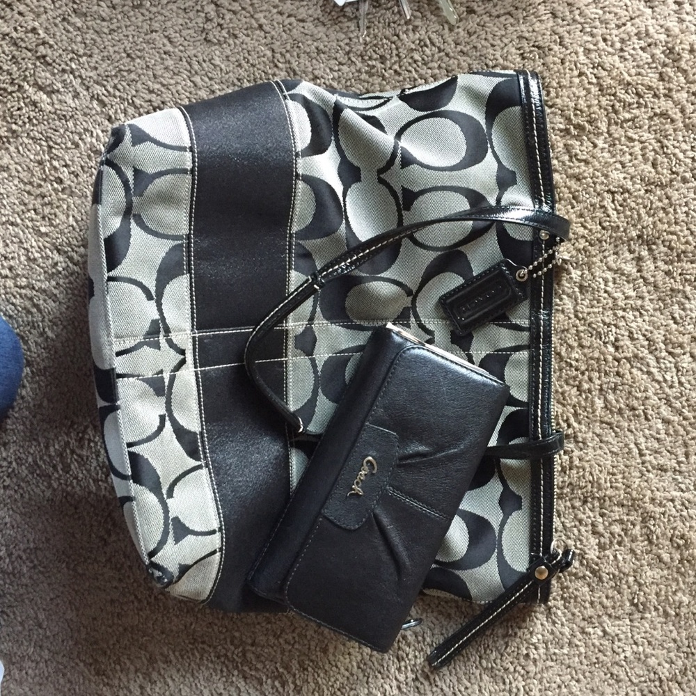 Coach tote and wallet bundle