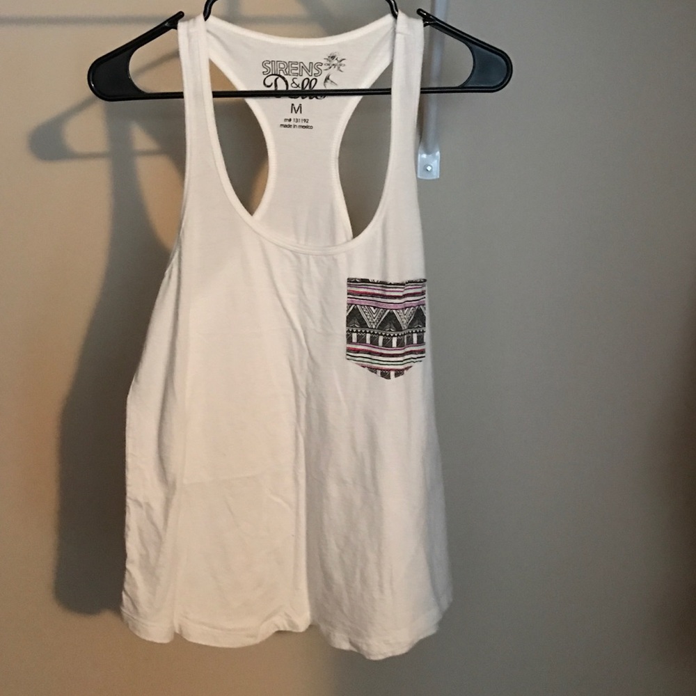 White tank top with tribal pocket design