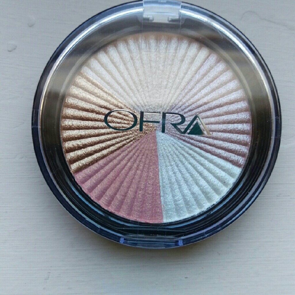Ofra Beverly Hills Highlighter