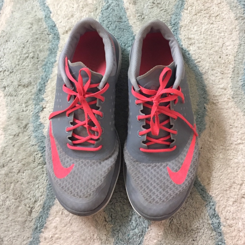Nike free runs
