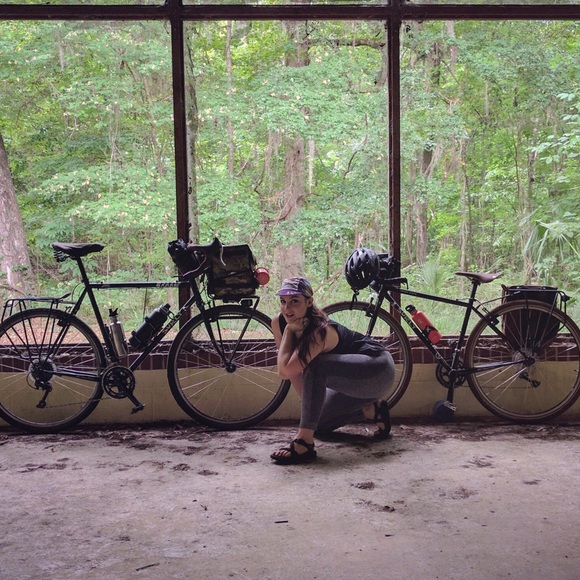 Meet your Posher, Lilly - Picture 2 of 7