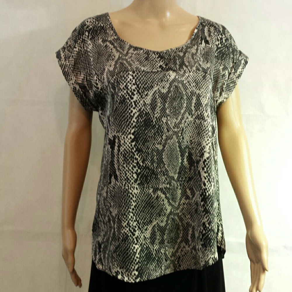 Ladies Express Top-Short Sleeve EUC
