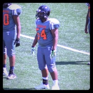 Meet your Posher, Victor