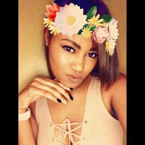 Meet your Posher, Earlissa