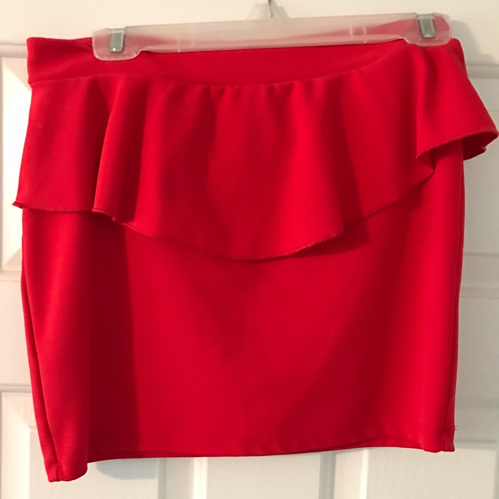 Xhilaration ADORABLE peplum mini skirt
