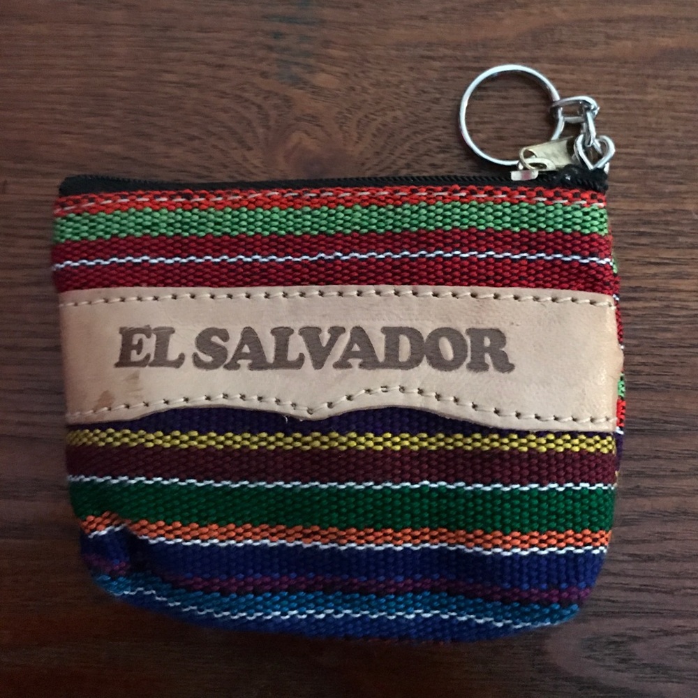 Handmade coin wallet from El Salvador
