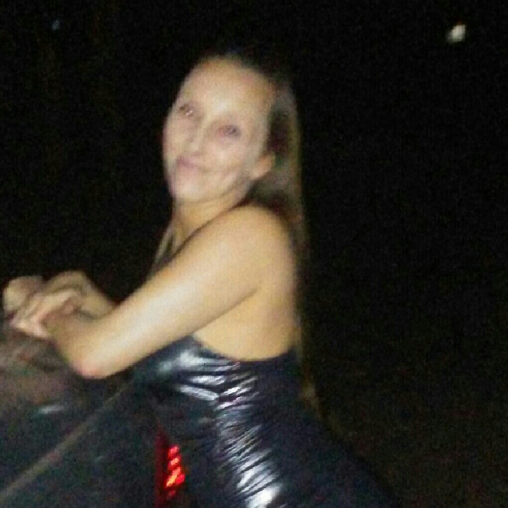 Meet your Posher, April