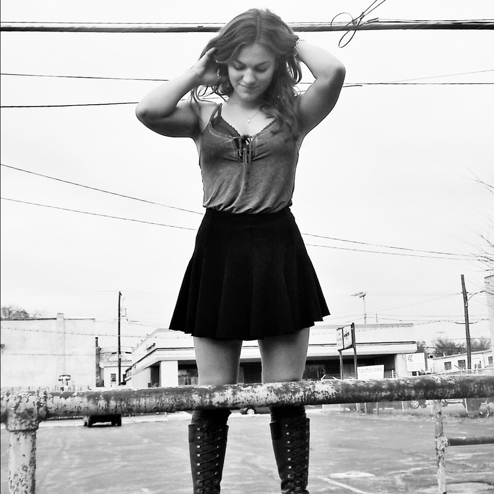 Welcome to my closet! A little bit about me...