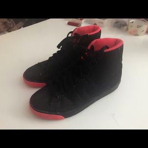Nike Black Mesh Blazer Hi Sneaker Size 6