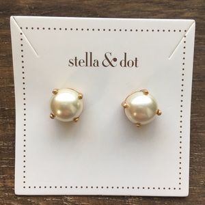 Stella & Dot earrings