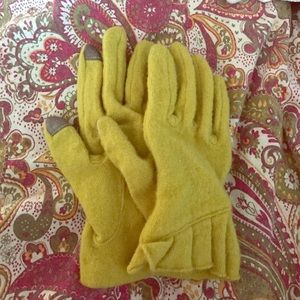 Cute gloves from ModCloth!