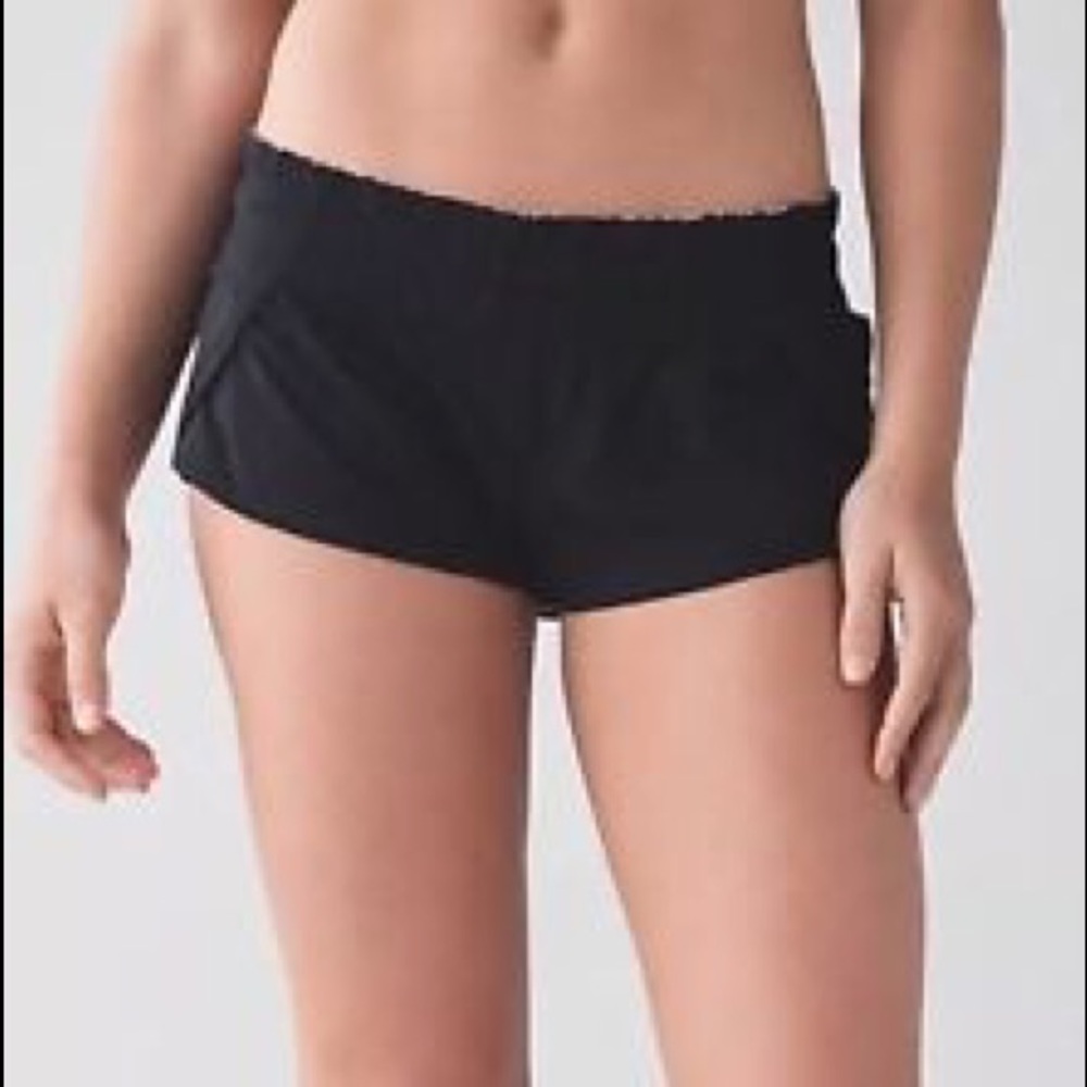 ‼️Sale today only‼️ Lululemon swim shorts size 8