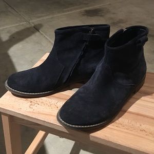 Peek Kids boots size 5M