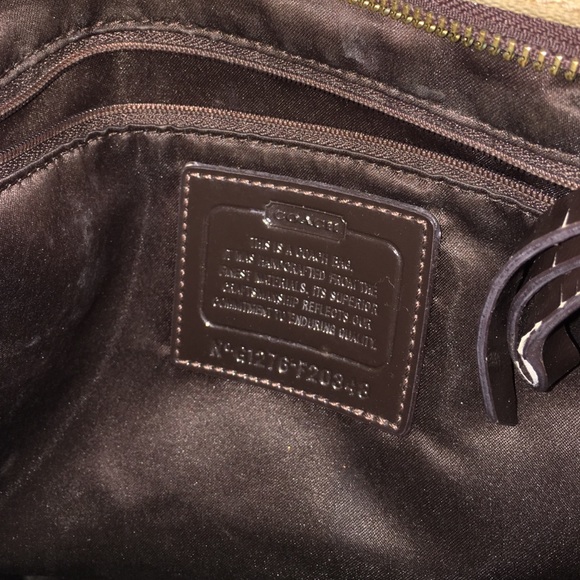 Coach purse with strap! SALEEEE💕💕💕💕💕 - Picture 4 of 4