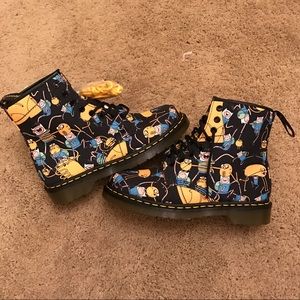 BNWT Dr. Martens AUTH Adventure Time Boots EU41