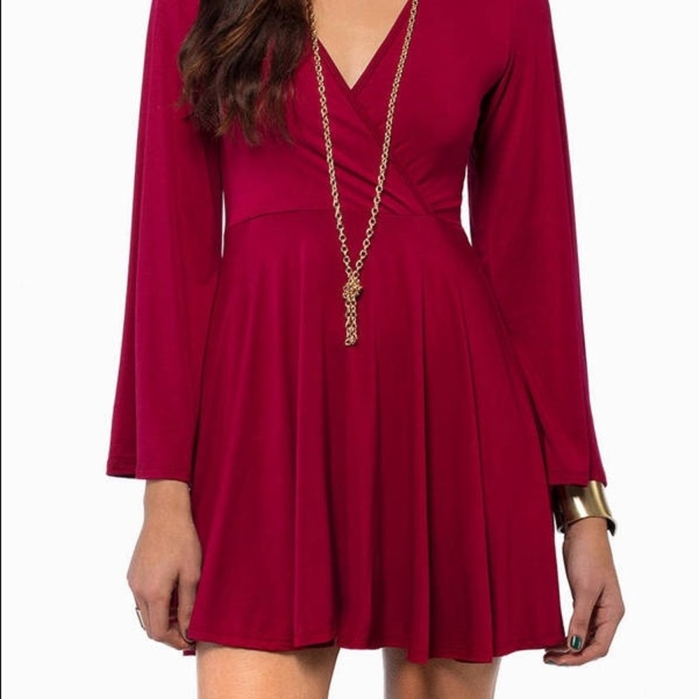 Tobi bell sleeve dress
