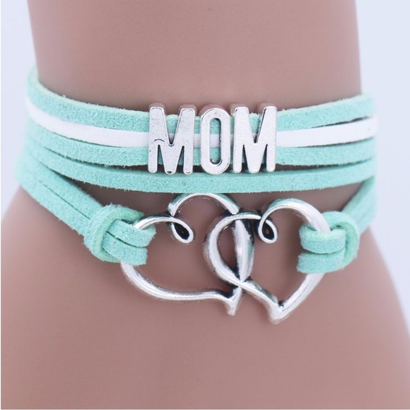 Jewelry - Mom Bracelet (new)