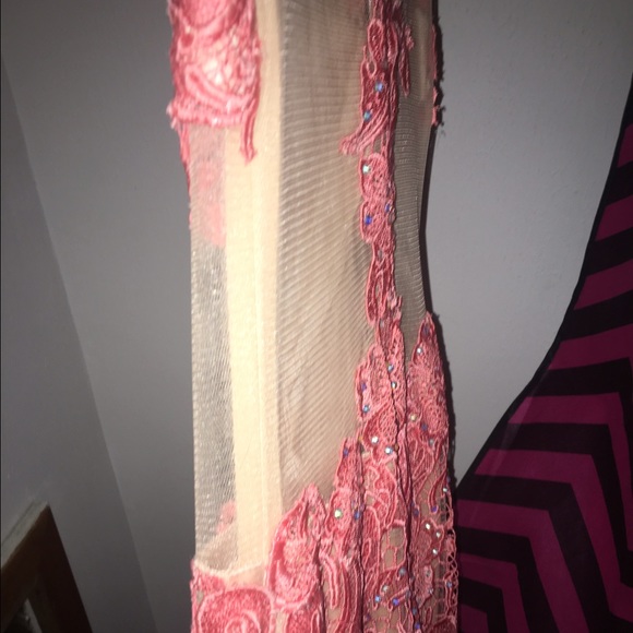 Size 0-2 Prom Dress, 2015 - Picture 5 of 8