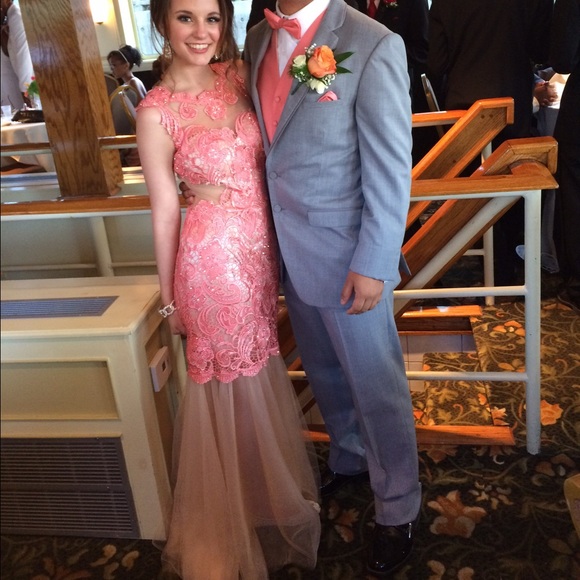 Size 0-2 Prom Dress, 2015 - Picture 7 of 8