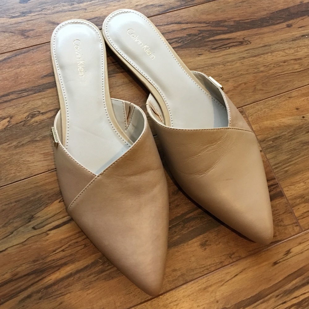 Calvin Klein Nude Slippers size 6