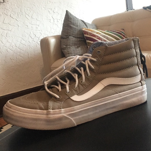 Vans Shoes - woman's 8.5 vans. good condition!