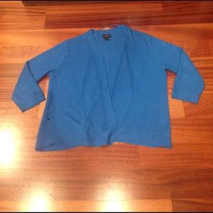 Cardigan Blue light weight beautiful XL