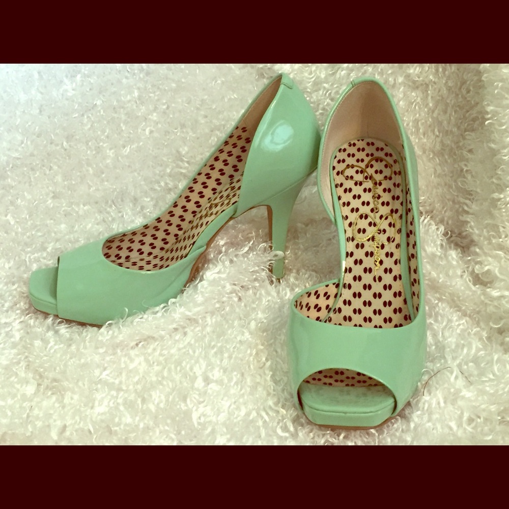 Open toe heel