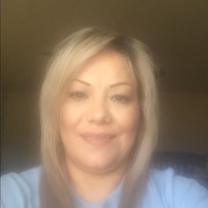 Meet your Posher, Gloria