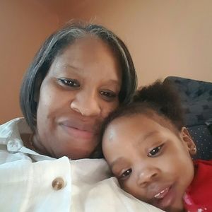 Meet your Posher, Yolanda