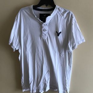 Men's American Eagle Size XL shirt.