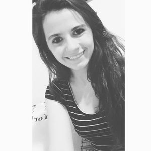 Meet your Posher, Andrea