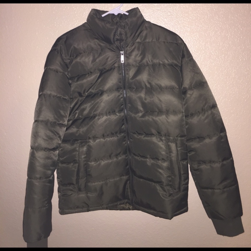 Never worn puffer jacket