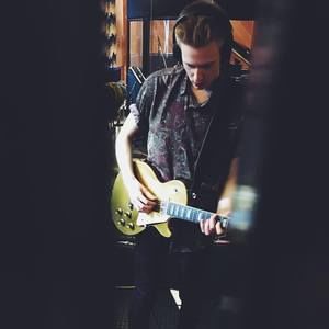 Meet your Posher, Tom