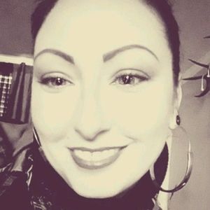 Meet your Posher, Shawna