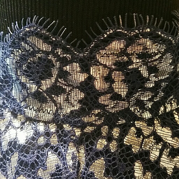 Victoria's Secret Metallic Bra - Picture 4 of 5